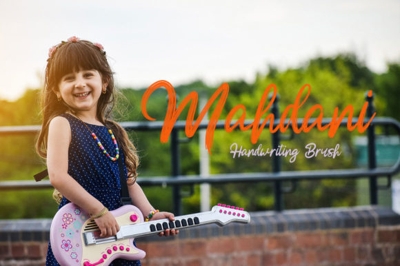 Mahdani: A Brushed Script for Modern Design